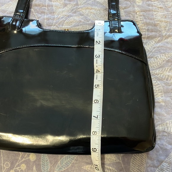 Vintage Simpsons Sears Patent Leather Handbag - Picture 9 of 10